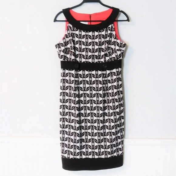 London Times Dresses & Skirts - London Times Print Sleevelesss Shift Dress